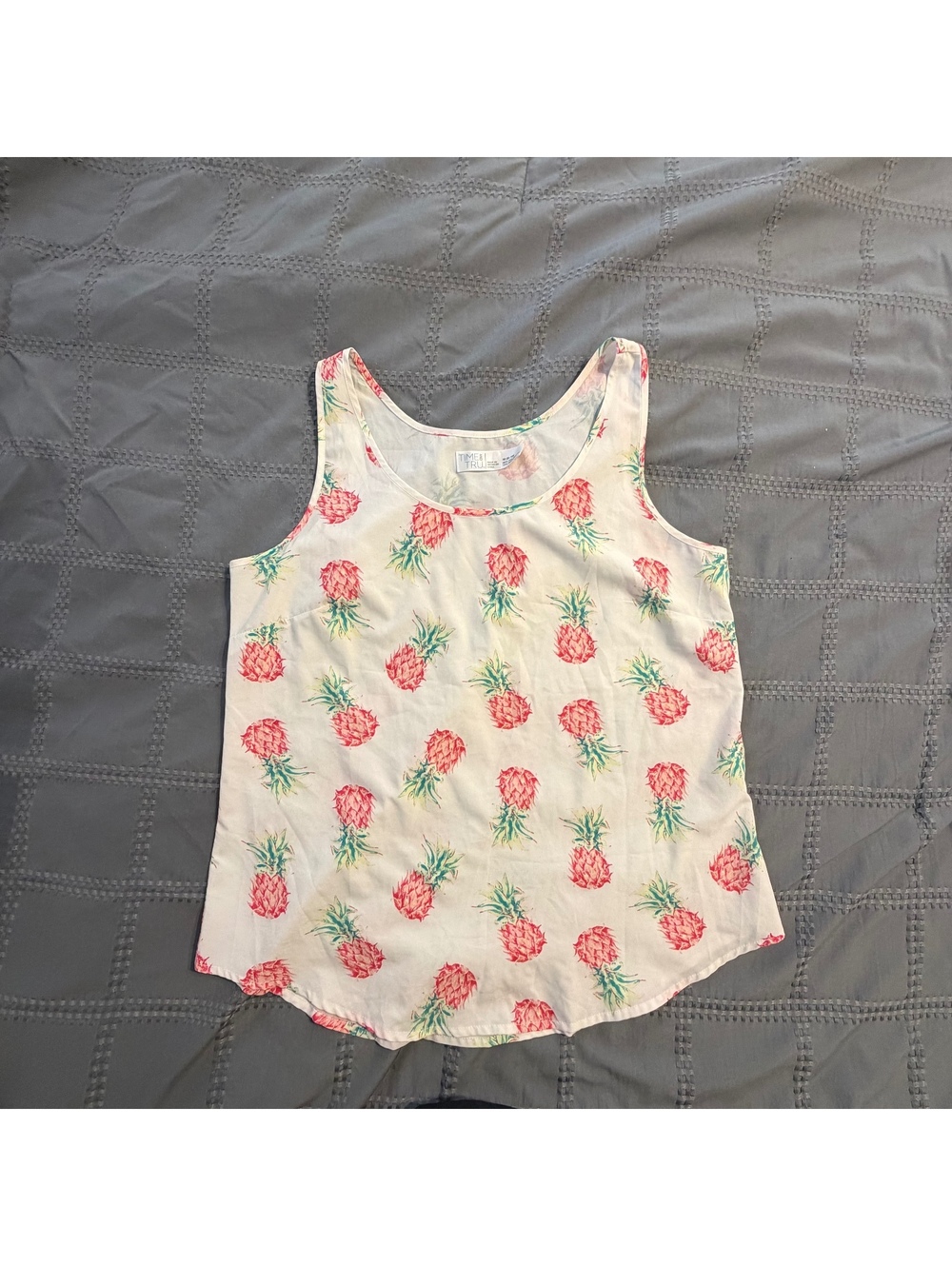 Time and Tru Women's Pineapple Print Tank Top Sz M